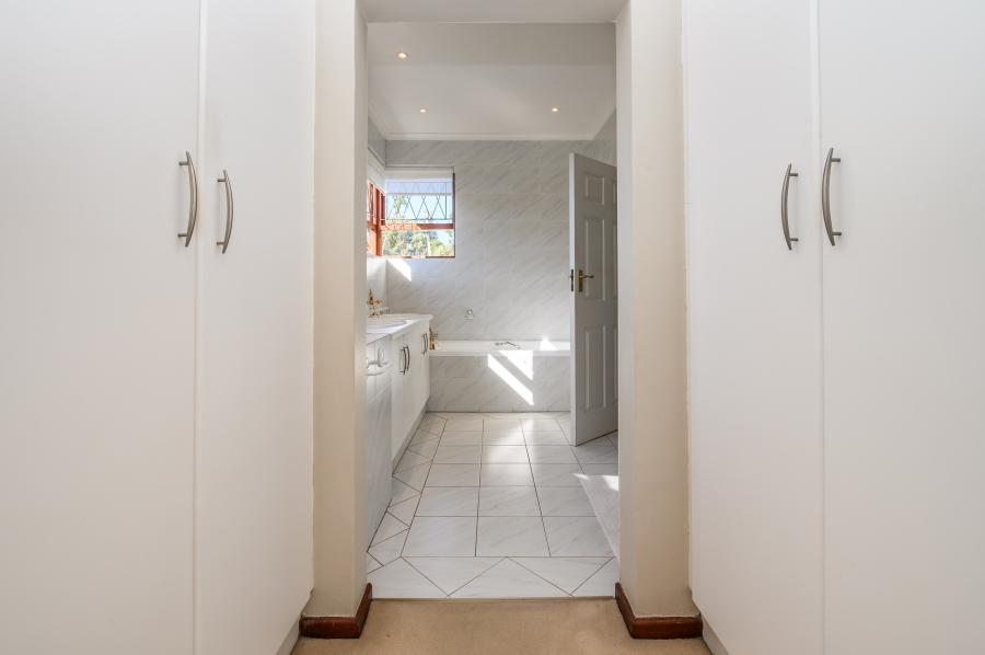 4 Bedroom Property for Sale in Walmer Eastern Cape